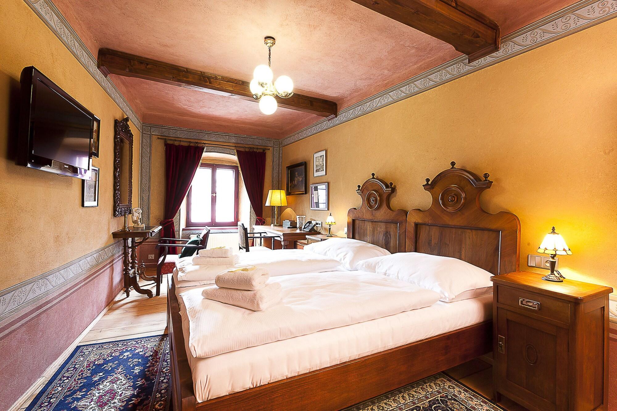 Krčínův Dům Hotel 4*